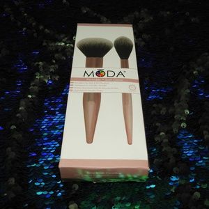Moda Powder + Soft Glow